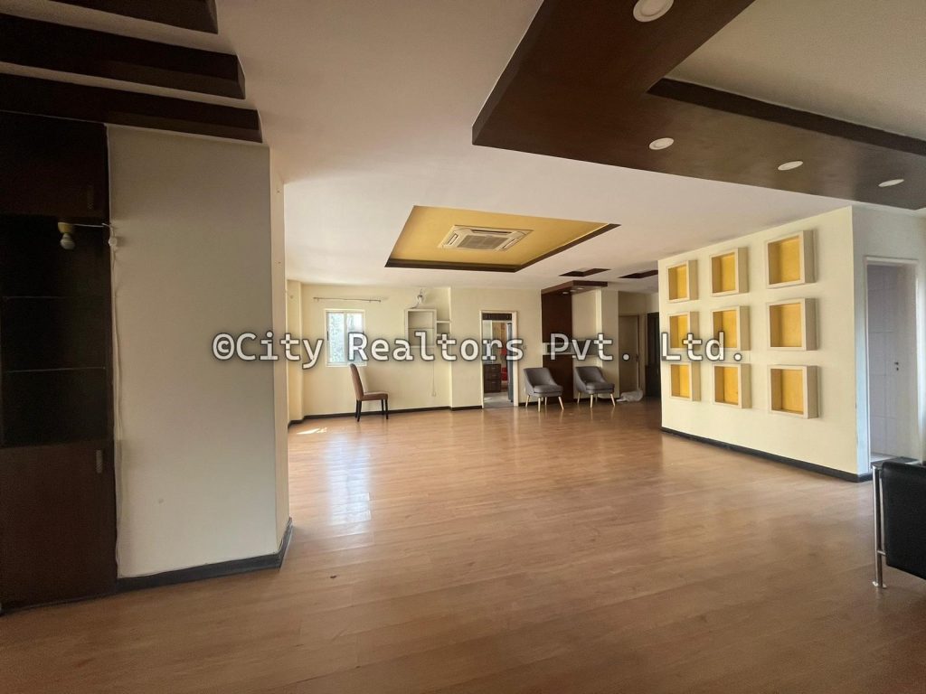 5 BHK Apartment For Rent In Cityview Apartment , Bakhundole