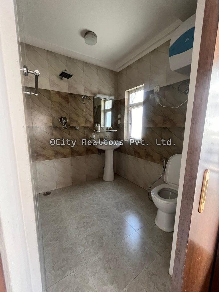 5 BHK Apartment For Rent In Cityview Apartment , Bakhundole