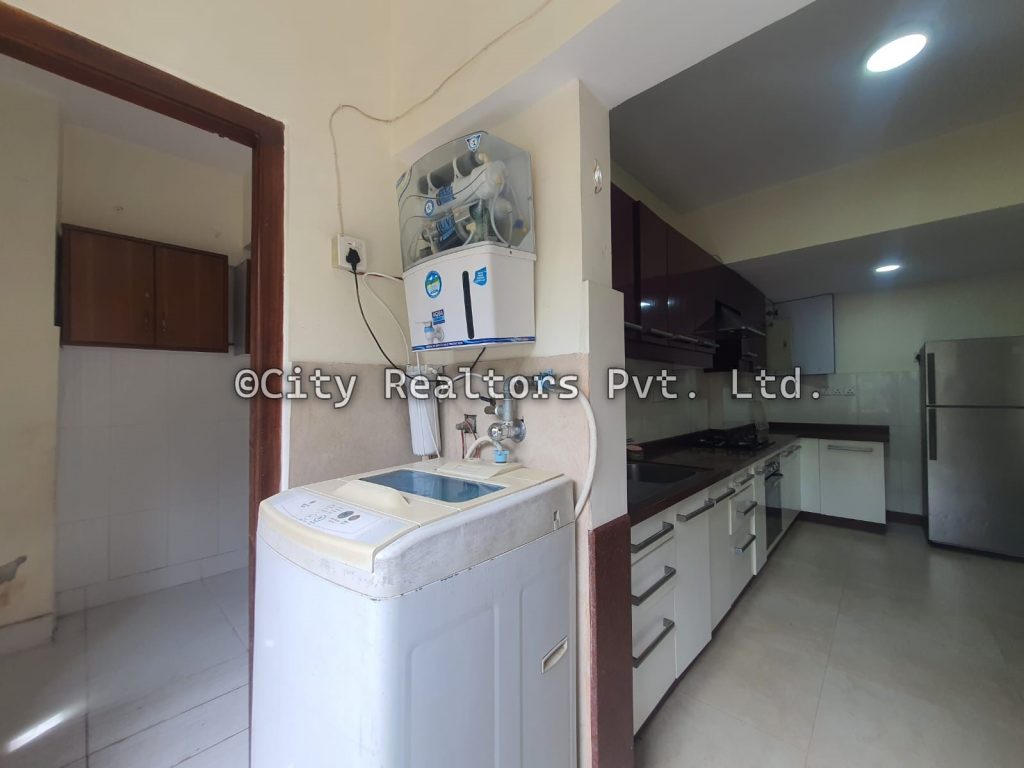3 BHK Apartment For Rent In Prestige Apartment, Chandol